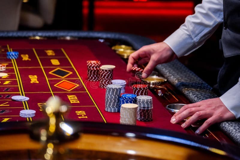 Studio dealer langsung Allbet dengan meja permainan dan interface interaktif di dolantogel 888